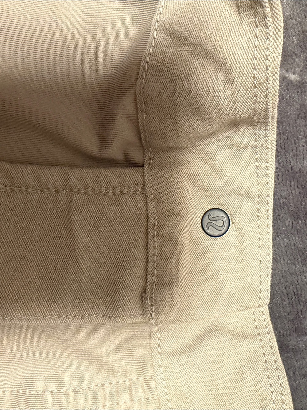 lululemon Utilitech cargo pants. - Picture 10 of 10